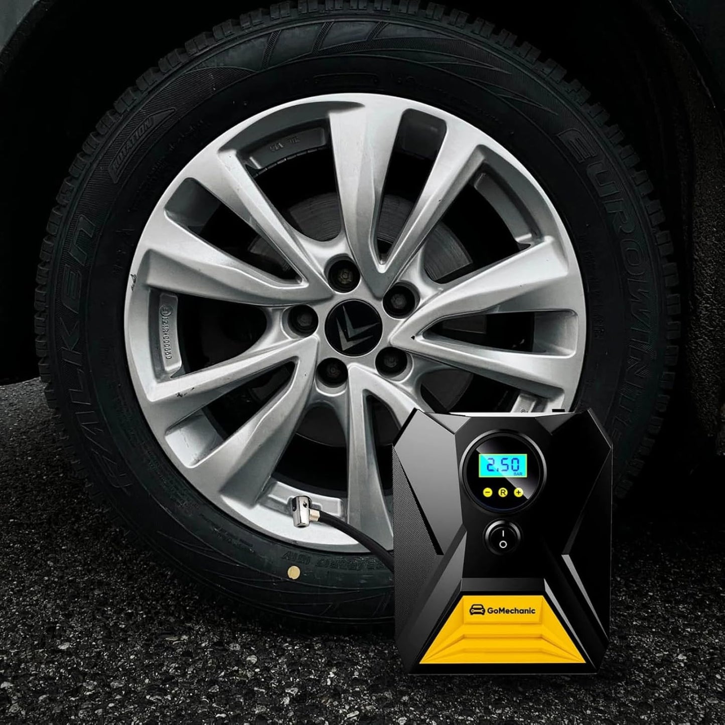 GoMechanic Digital Tyre Inflator for Car - 150 psi, 12V DC Portable Air Pump/Compressor with Digital Tyre Pressure Gauge, Suitable for Bikes, Bicycles or Any Inflatable with LED Light (Gusto T10)